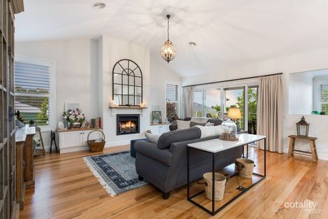 Property photo of 5 Roxburgh Crescent Junortoun VIC 3551