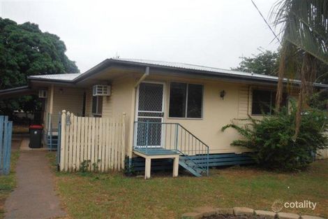 10 Cook Ct, Moranbah, QLD 4744