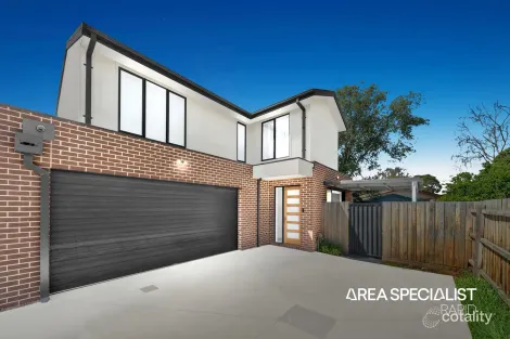 Property photo of 2/34 Clairmont Avenue Cranbourne VIC 3977