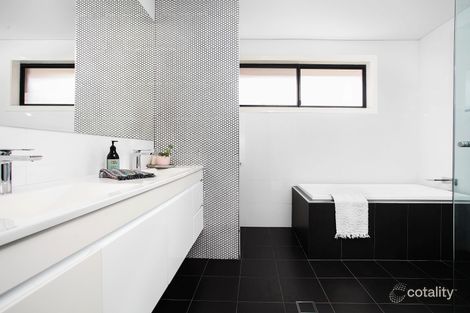Property photo of 2 Whelan Avenue Figtree NSW 2525