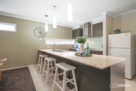 Property photo of 50 Everly Circuit Pakenham VIC 3810