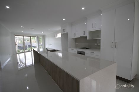 Property photo of 49 Hill Crescent Carina Heights QLD 4152