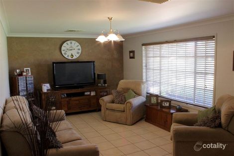 Property photo of 71 Twickenham Drive Dubbo NSW 2830