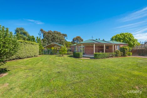 Property photo of 1 Pine Close Woodend VIC 3442