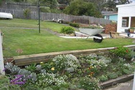 Property photo of 9 Boatta Road Lindisfarne TAS 7015