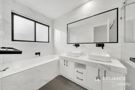 Property photo of 24 Corriedale Avenue Truganina VIC 3029