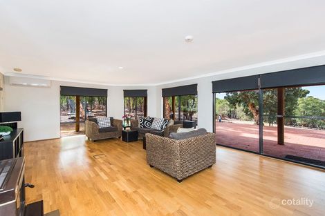 Property photo of 18 Kooyong Close Bullsbrook WA 6084