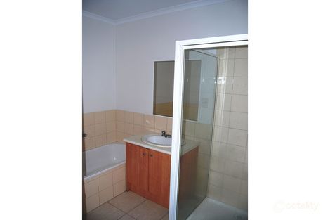 Property photo of 8 Rosewood Lane Cairnlea VIC 3023