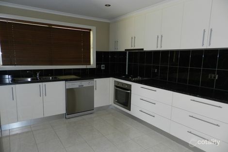 Property photo of 10 Yorkshire Crescent Shepparton VIC 3630