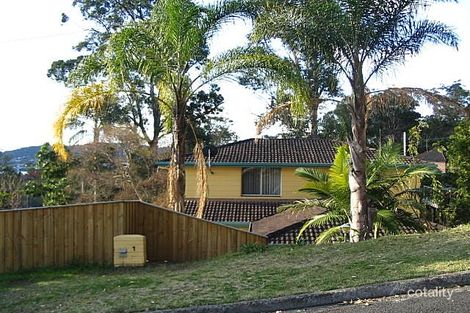 1 Leonie Pde, Green Point, NSW 2251