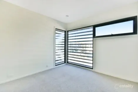 Property photo of 7 Cresbrook Lane Ivanhoe VIC 3079