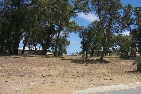 36 Oakfield Gdns, Parmelia, WA 6167