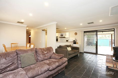 Property photo of 32 St James Place Appin NSW 2560