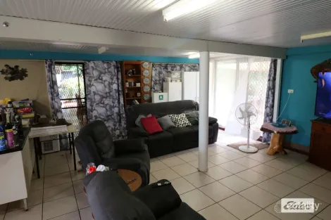Property photo of 11 Allmich Road Katherine NT 0850
