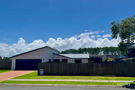 12 Karora Rd, Beachmere, QLD 4510