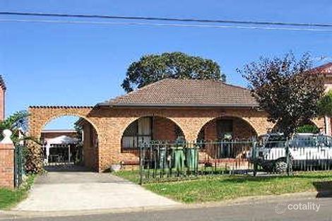 15 Hedges St, Fairfield, NSW 2165