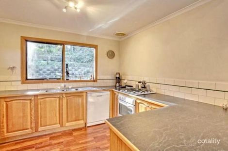 Property photo of 17 Sunnyside Terrace Emerald VIC 3782