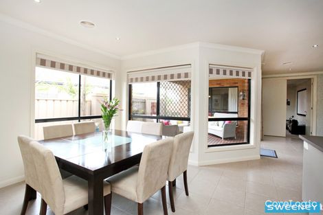 Property photo of 16 Oakview Parade Caroline Springs VIC 3023