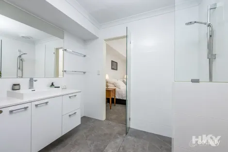 Property photo of 56 Ellen Brook Drive The Vines WA 6069