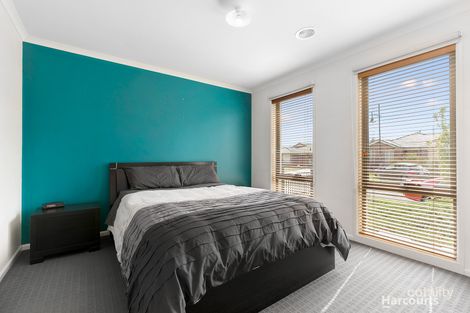 Property photo of 21 Killarney Crescent Pakenham VIC 3810