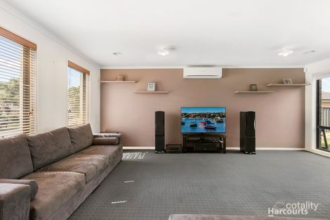 Property photo of 21 Killarney Crescent Pakenham VIC 3810