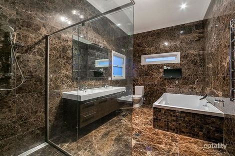 Property photo of 82 Peach Street Greenslopes QLD 4120