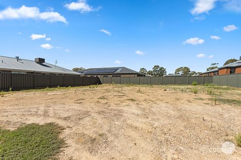 Property photo of 15 Fairfield Boulevard Jackass Flat VIC 3556