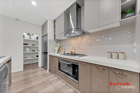 Property photo of 15 Kanangra Terrace Wollert VIC 3750