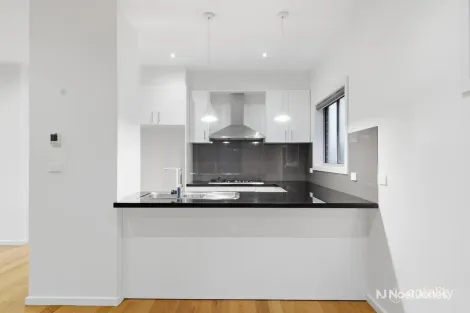 Property photo of 2/24 Plumer Street Croydon VIC 3136
