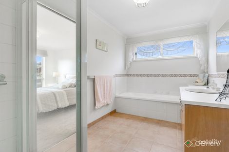 Property photo of 19 Breese Road Langwarrin VIC 3910