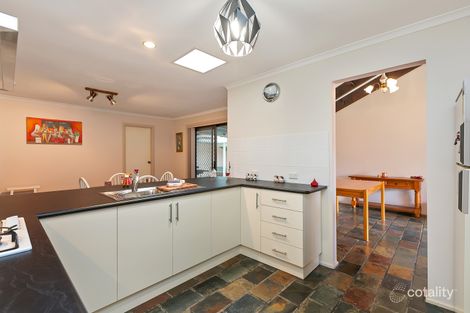 Property photo of 4 Weeroona Avenue Port Noarlunga South SA 5167