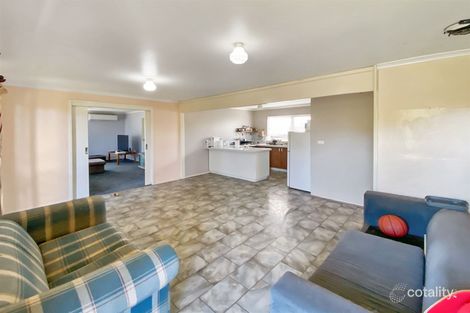 Property photo of 10 Newhaven Crescent McLoughlins Beach VIC 3874