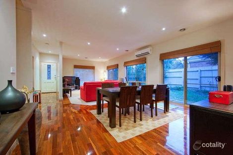 Property photo of 2/2 Harris Crescent Glen Waverley VIC 3150