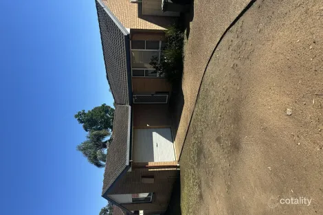 Property photo of 7 Cowan Place St Helens Park NSW 2560