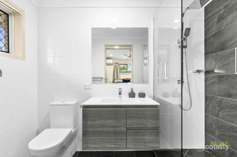 Property photo of 22 Cassandra Crescent Urangan QLD 4655