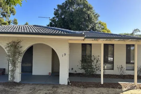 19 Ravenscroft Way, Kelmscott, WA 6111