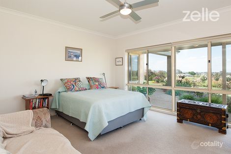 Property photo of 37 Alexandra Way Table Top NSW 2640