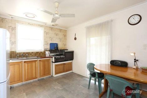 Property photo of 82 Tamarisk Drive Frankston North VIC 3200