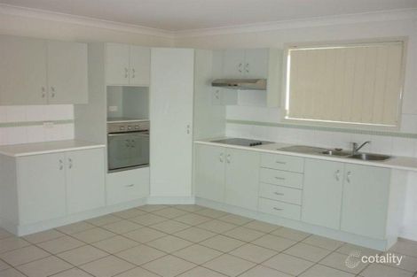Property photo of 4 Poinciana Place Gracemere QLD 4702