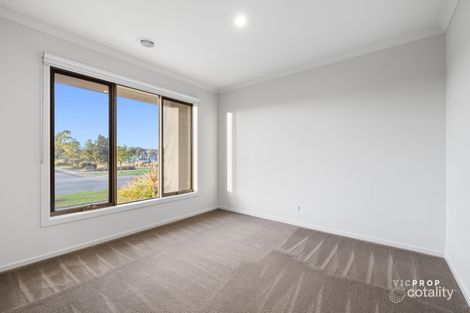 Property photo of 35 Tindale Boulevard Werribee VIC 3030