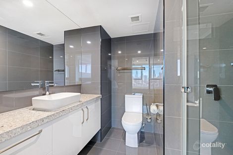 Property photo of 25C/1 Albert Avenue Broadbeach QLD 4218