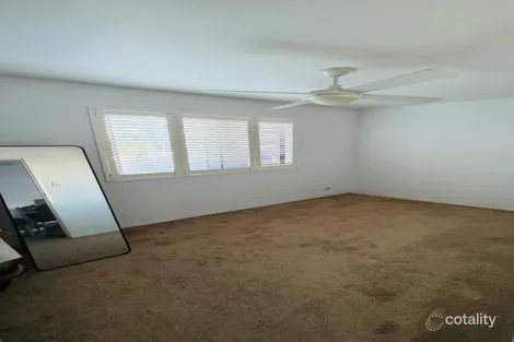 Property photo of 2/76 Sackville Street Greenslopes QLD 4120