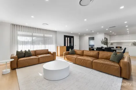 Property photo of 9 Walcha Place South Penrith NSW 2750