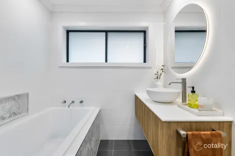 Property photo of 9 Walcha Place South Penrith NSW 2750