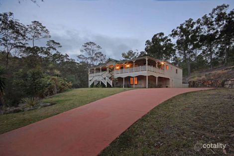 860 Clear Mountain Rd, Cashmere, QLD 4500