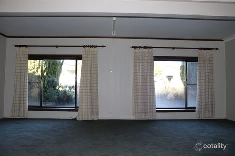 Property photo of 33 Gordon Street Young NSW 2594