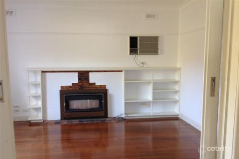 Property photo of 16 Tarneit Road Werribee VIC 3030