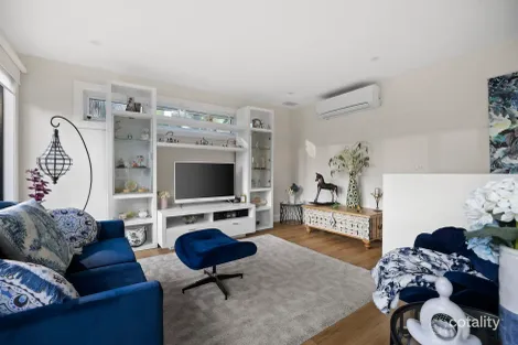 Property photo of 42 Petrik Drive Keilor VIC 3036