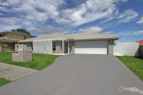 10 Harcourt Pde, Macquarie Hills, NSW 2285