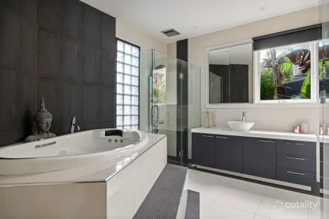 Property photo of 42 Petrik Drive Keilor VIC 3036